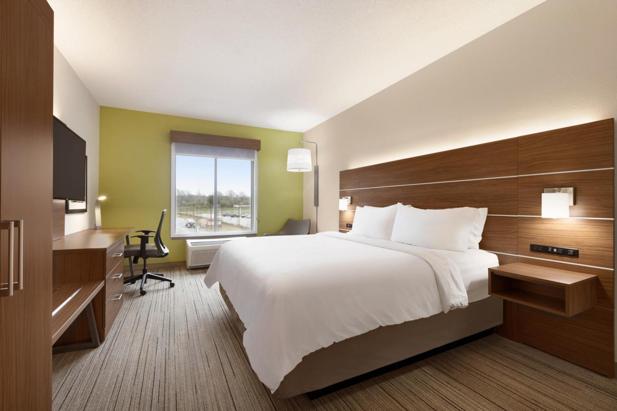 Express & Auburn By Ihg 2*