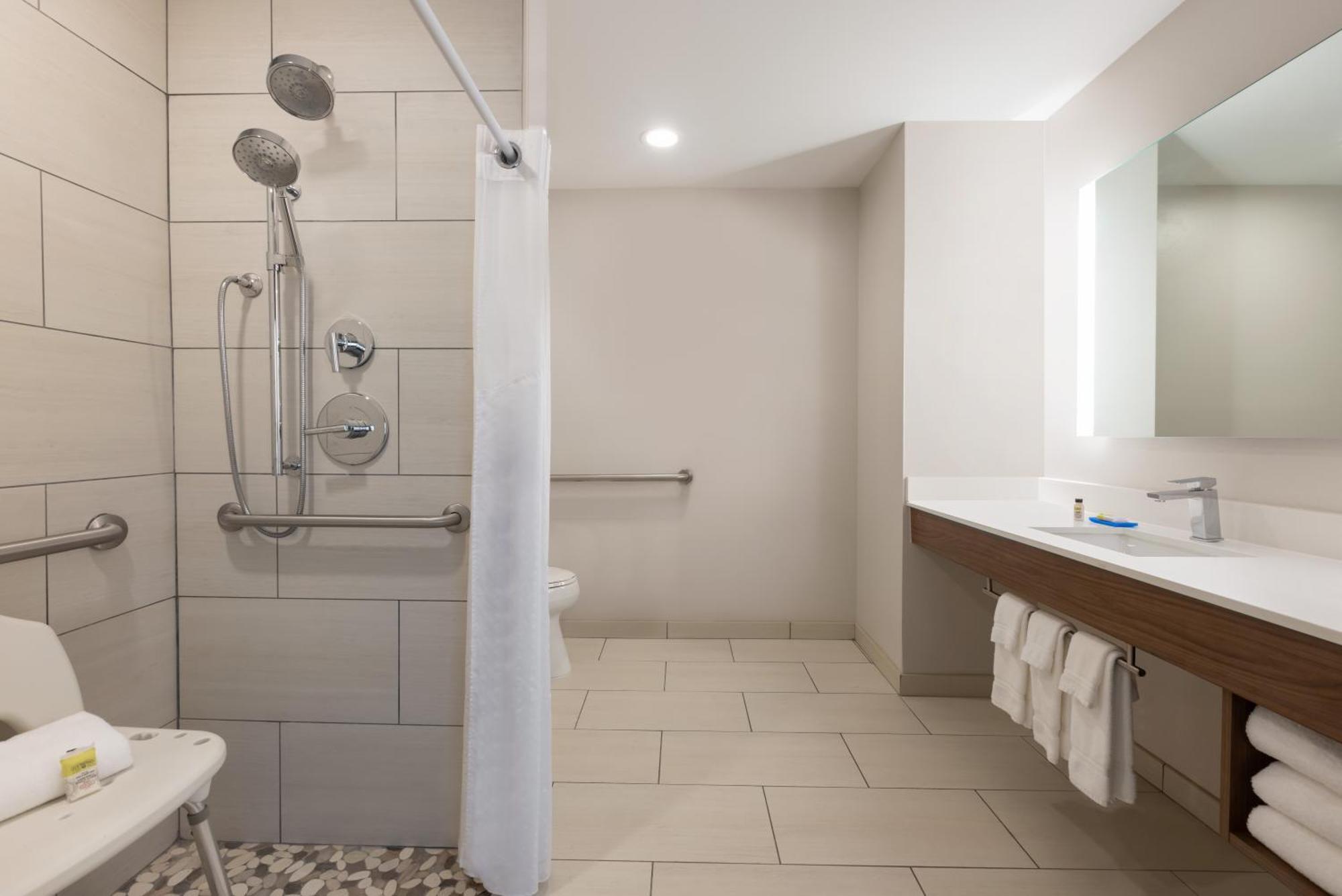 Express & Auburn By Ihg Opelika