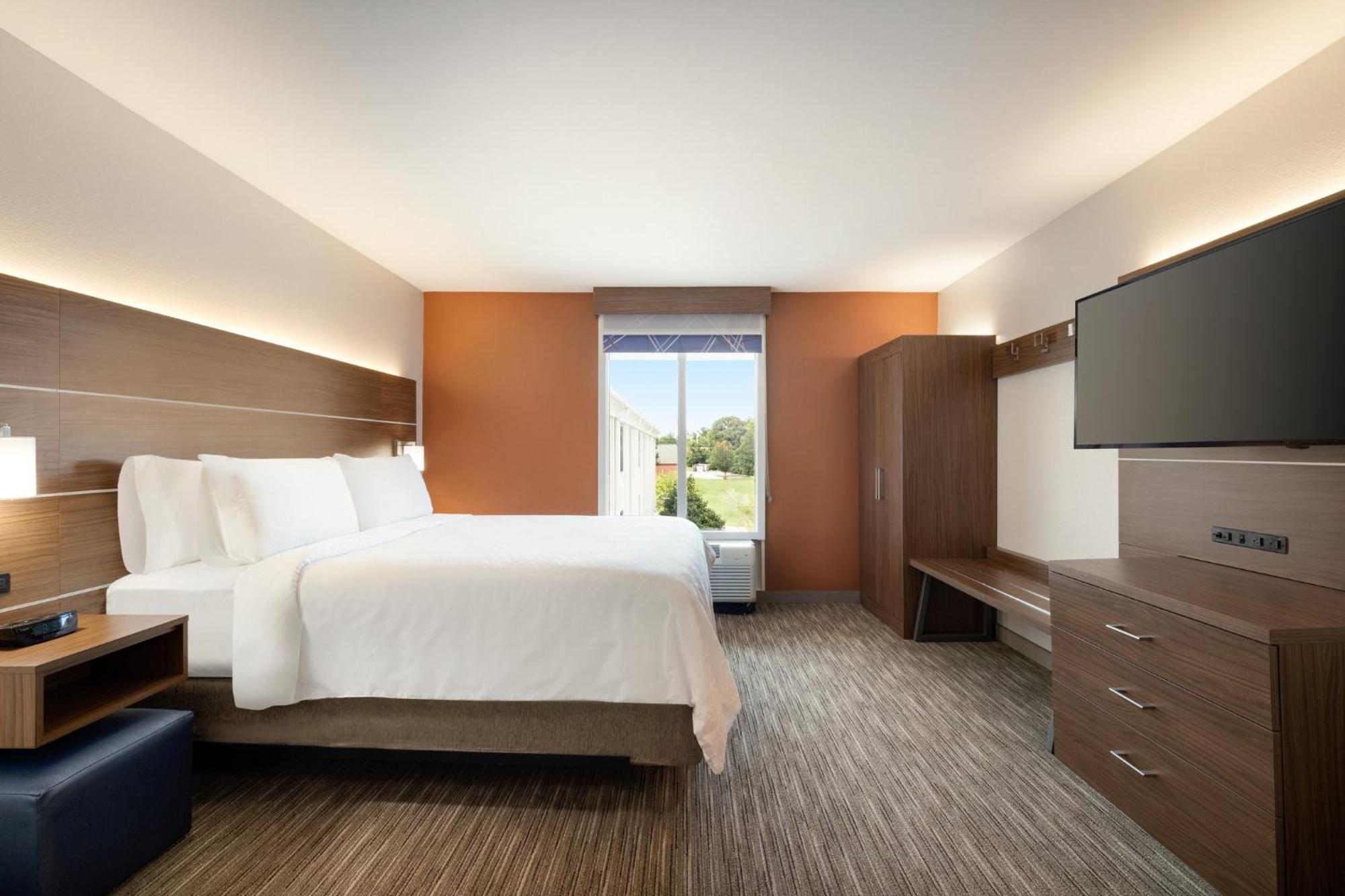 Express & Auburn By Ihg Opelika