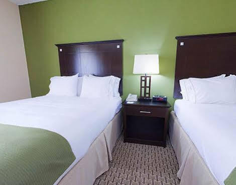 Express & Auburn By Ihg Hotel Opelika